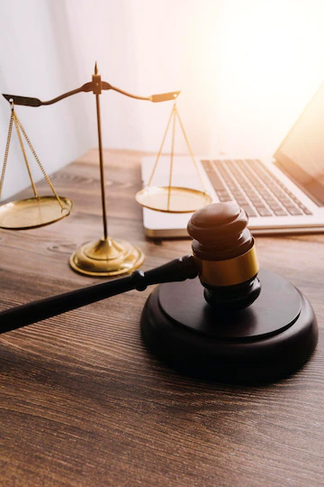 صياغة و كتابة عقود بيع و شراء و عقود ايجار و ايضا كتابة عقود الزواج وكتابة قايمة المنقولات الزوجية 