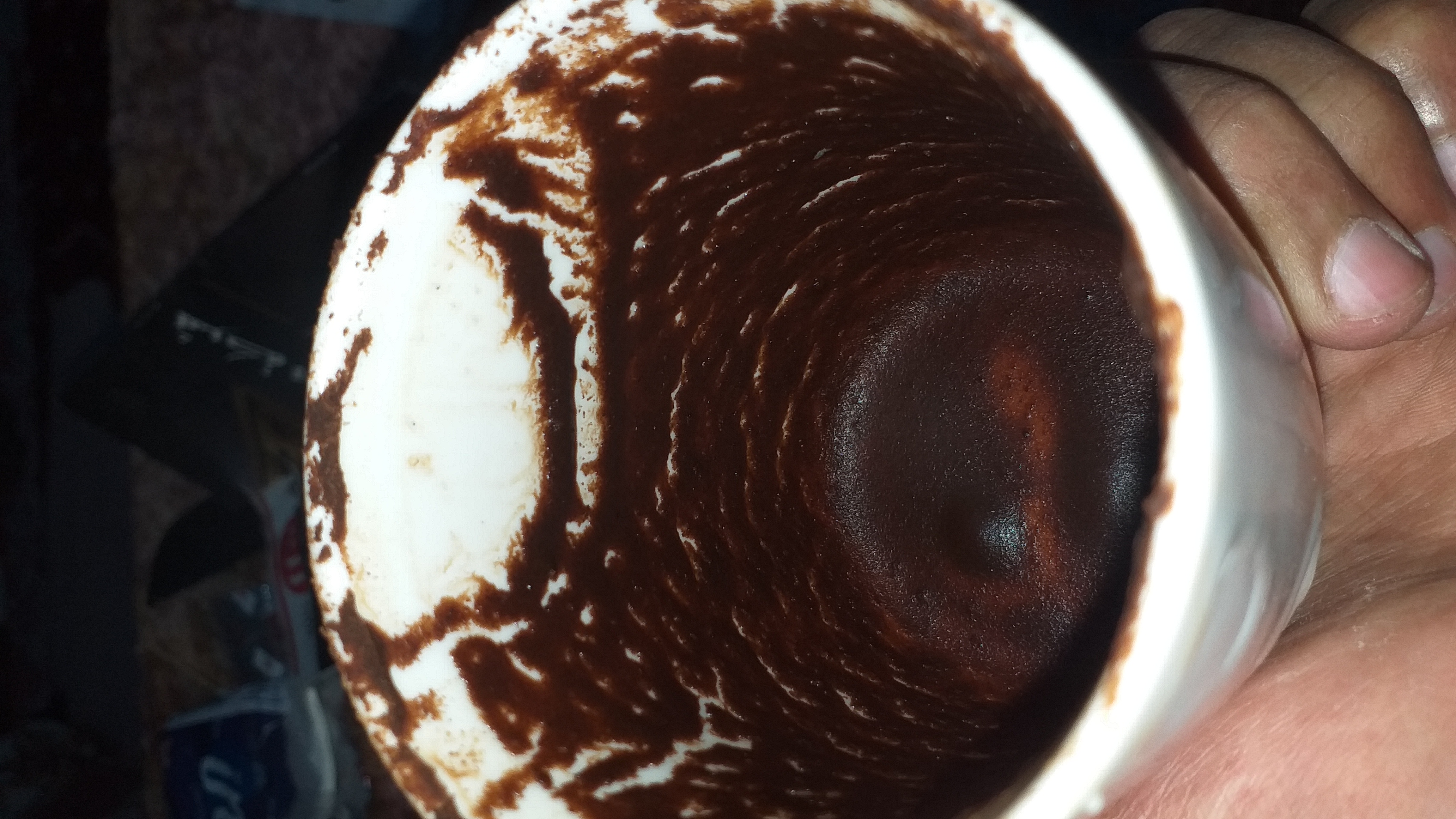 قراءة الفنجان والطالع ومعرفة ما يخبئه لگ المستقبل 